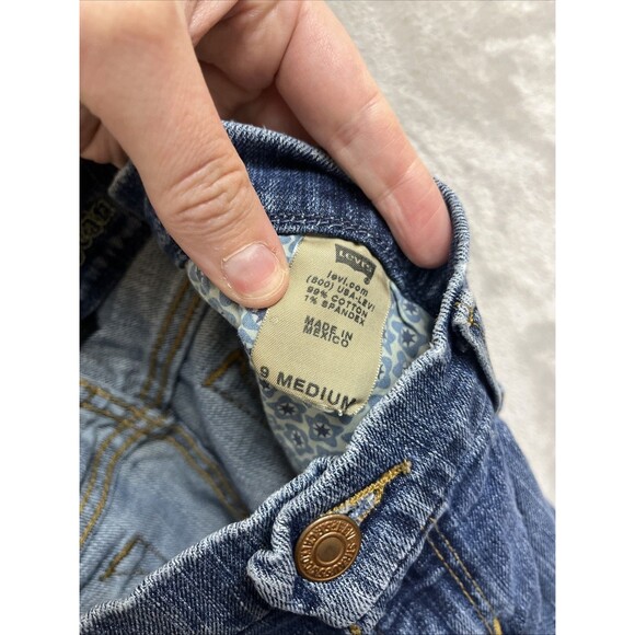 Levi’s The Original Jeans Juniors 9 424 Straight Leg Medium Wash Low Rise Y2K - Picture 8 of 8